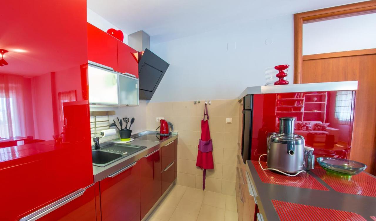 Apartment R Luxor With Parking Garage Mostar Exterior photo